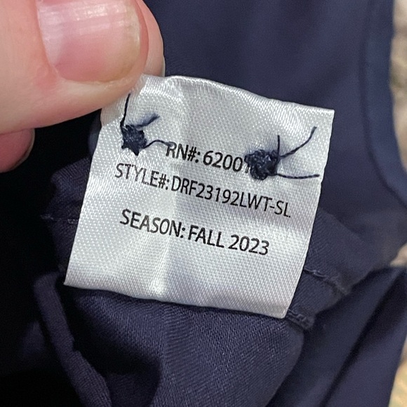 DSTRCT & row NWT slim fit navy long sleeve button up shirt - Picture 7 of 9